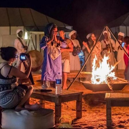 Zahra Luxury Desert Camp Мерзуга Экстерьер фото